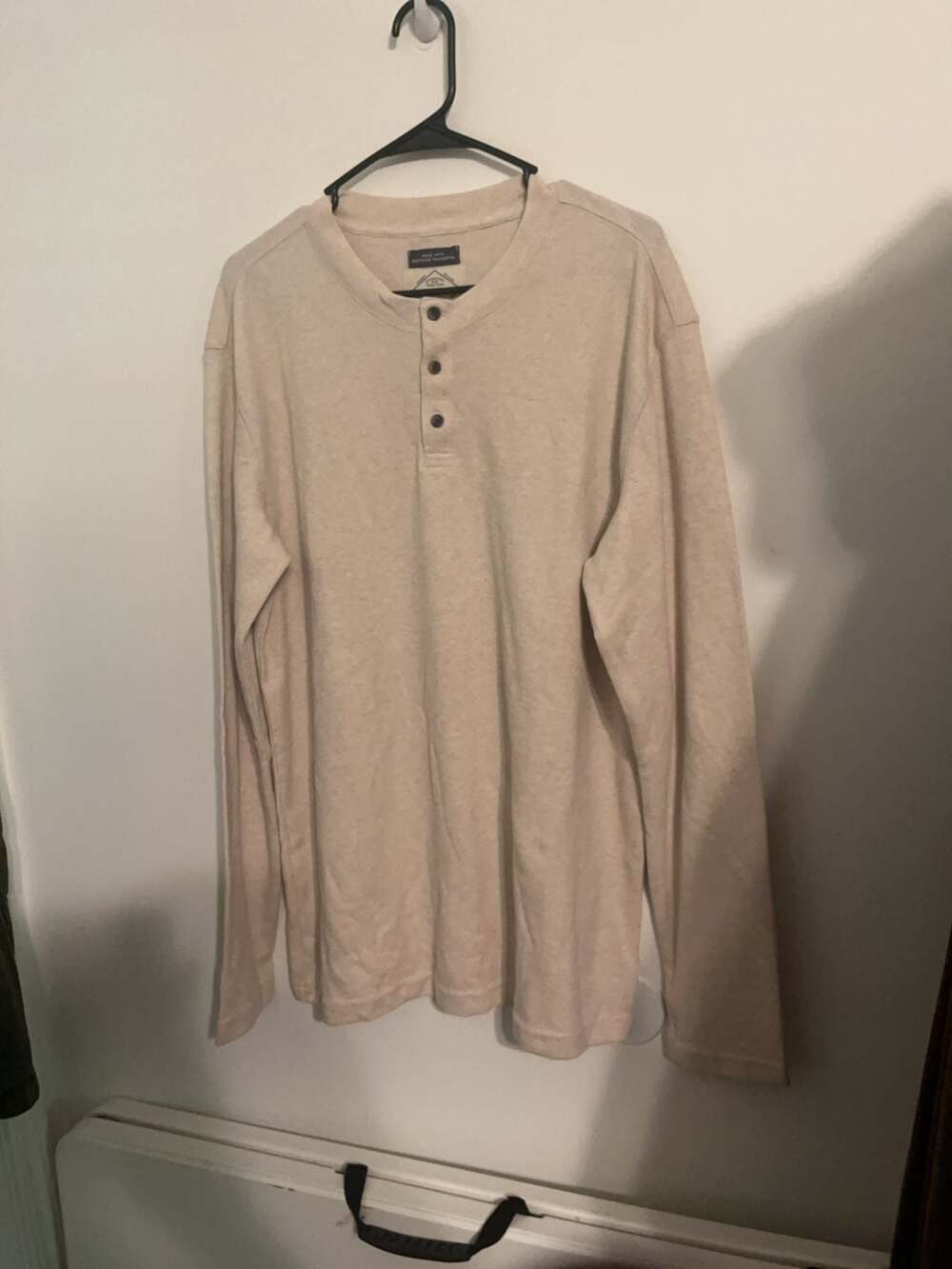 St. John's Bay Men's XL Long Sleeve Waffle Knit Henley Shirt
